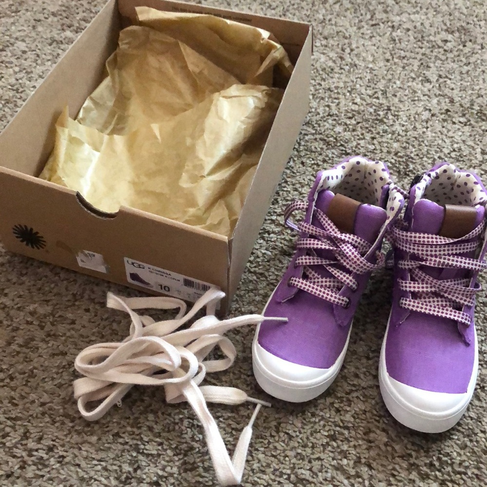 Girls shoes